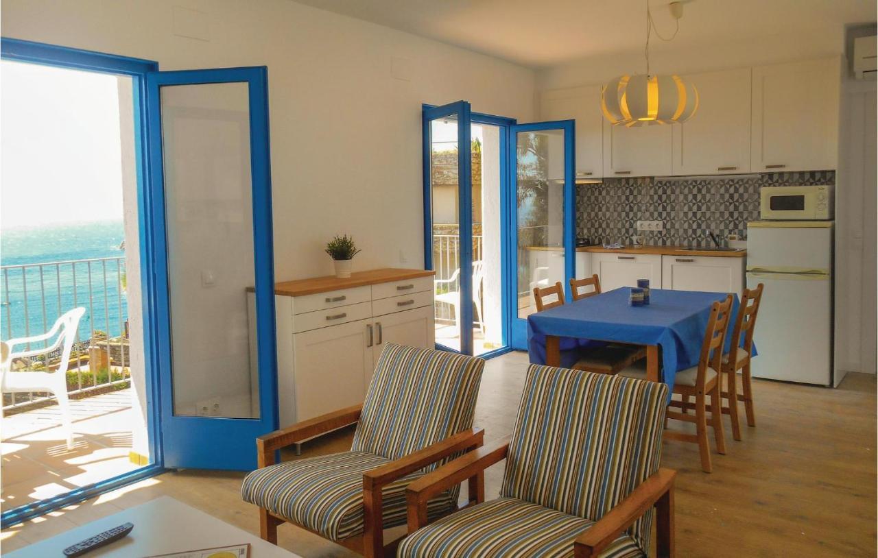 2 Bedroom Amazing Apartment In Tossa De Mar Bagian luar foto