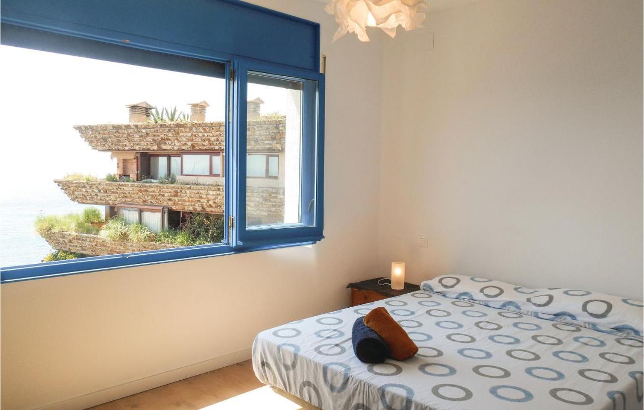 2 Bedroom Amazing Apartment In Tossa De Mar Bagian luar foto